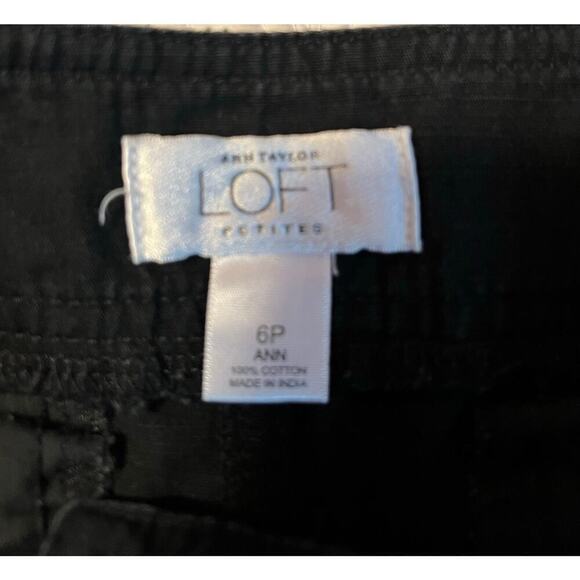 Loft Crop Pant
Size 6p
Black - Picture 2 of 4